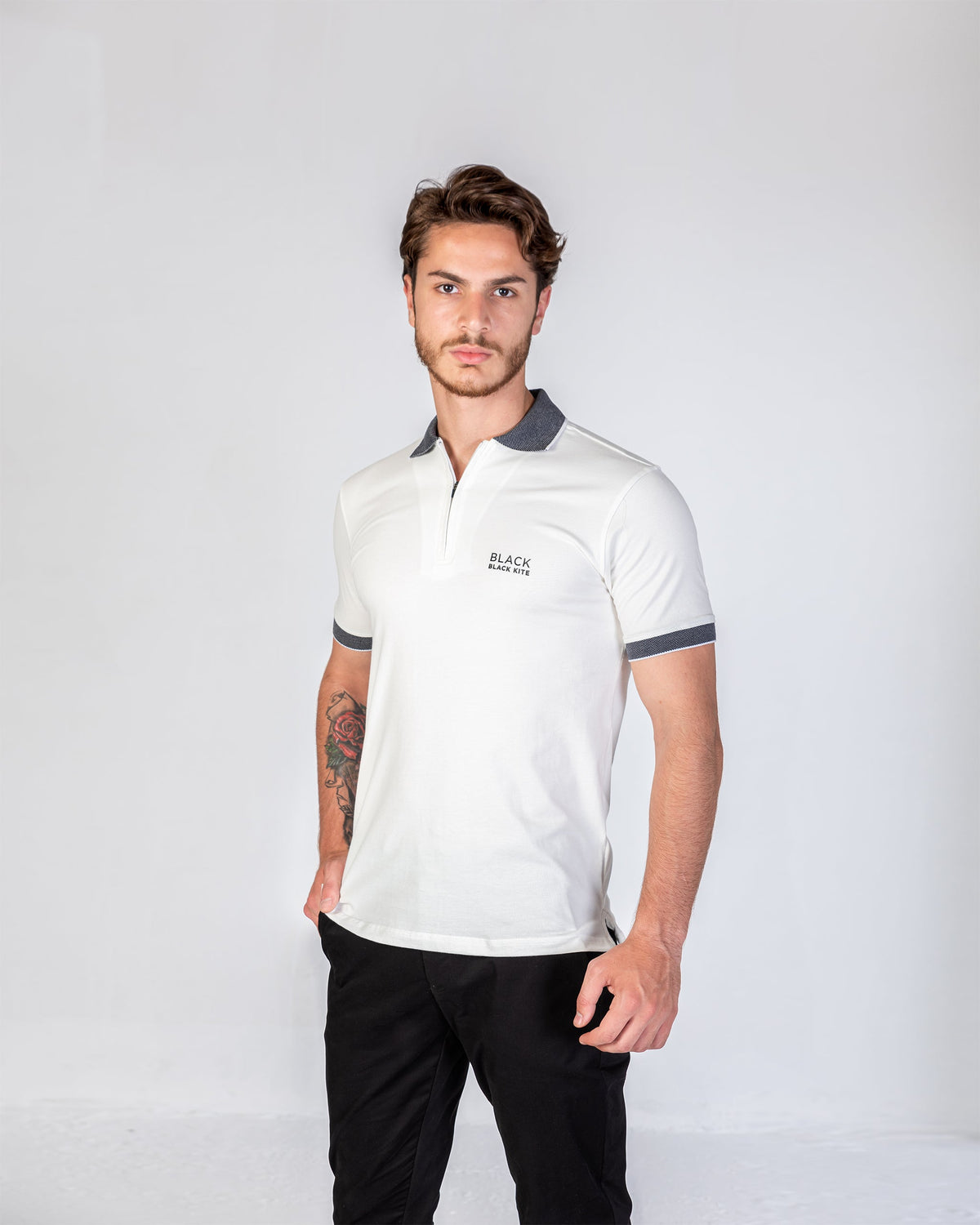 T-Shirt Polo Jakar Collar With Zipper - White